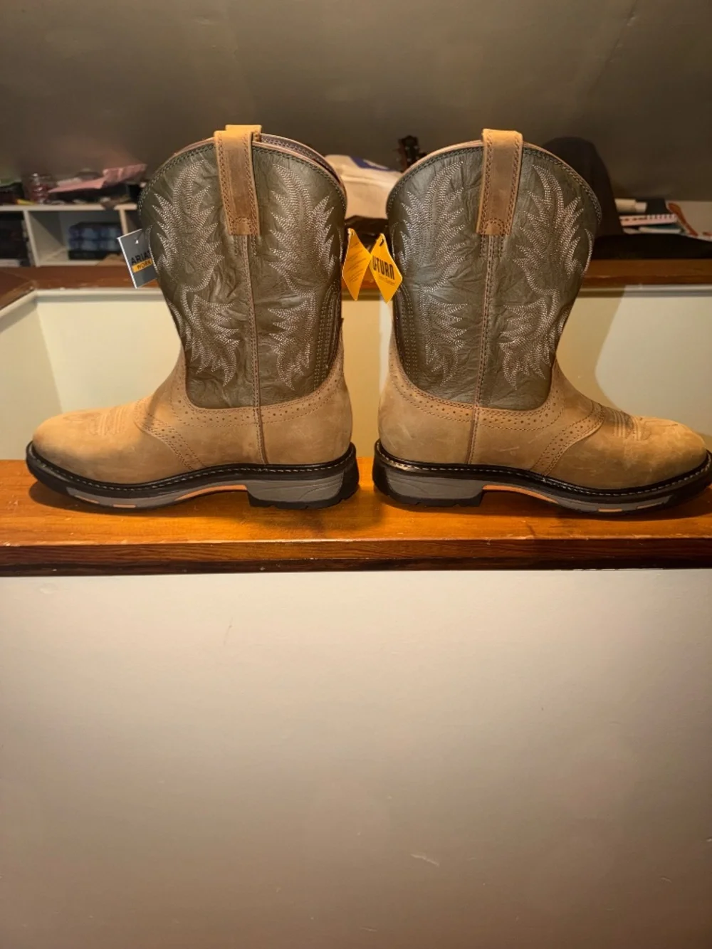 Ariat brand new